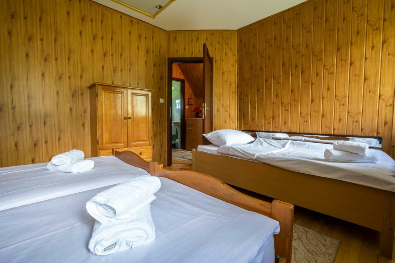 Guest House Holiday 자블야크 외부 사진